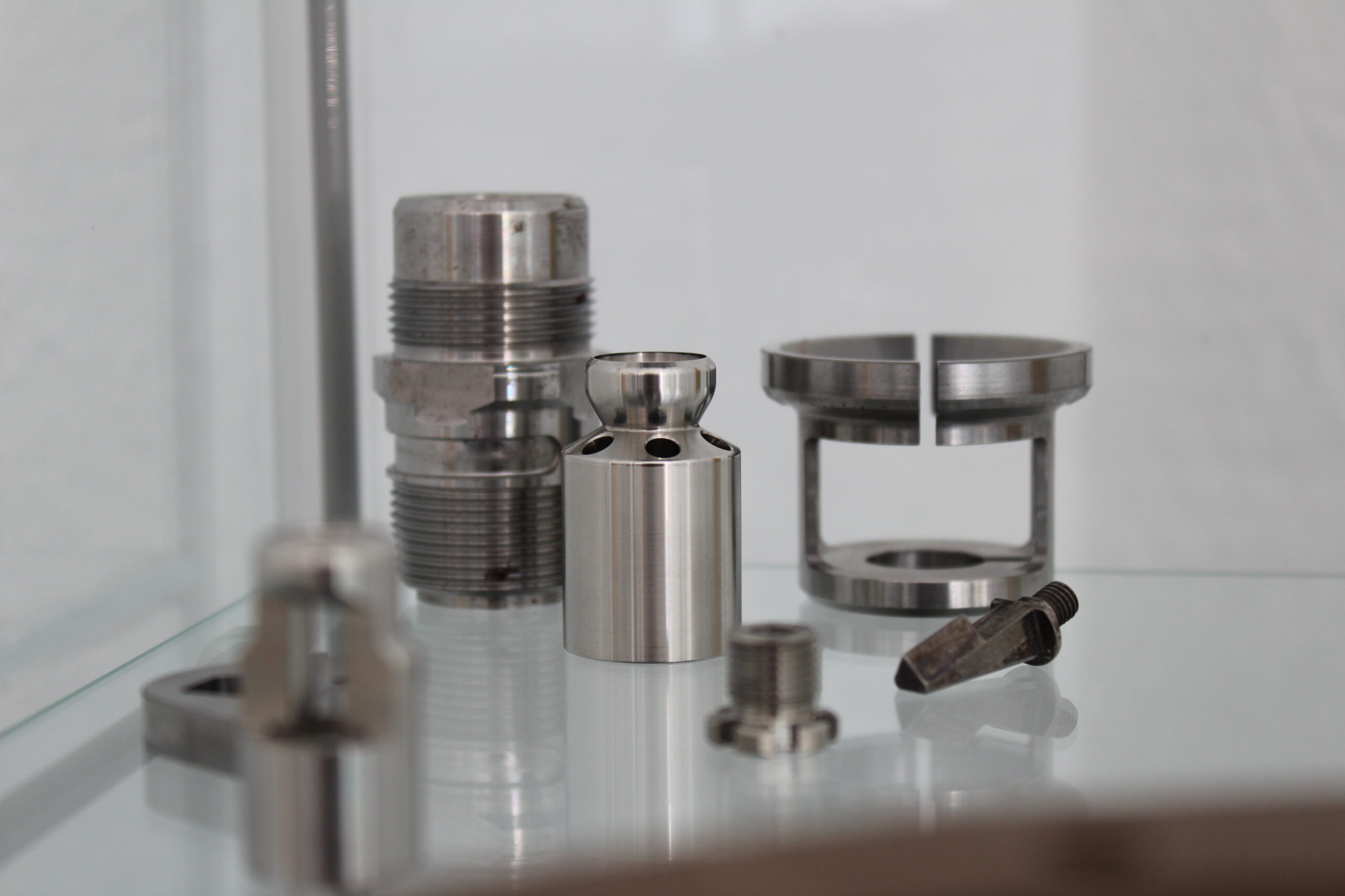 Verschiedene CNC Präzisionsteile aus Metall