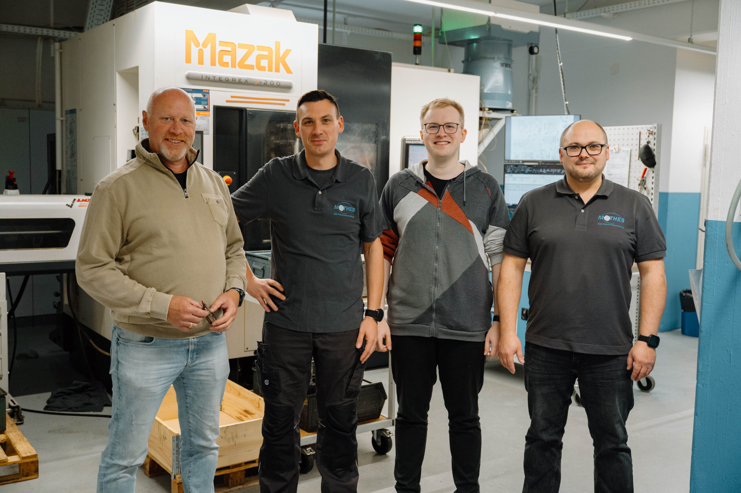 Teamfoto der CNC Dreherei Mothes